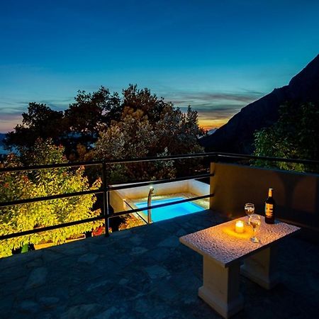 Bast Stone House Nikolina With Heated Poolヴィラ エクステリア 写真