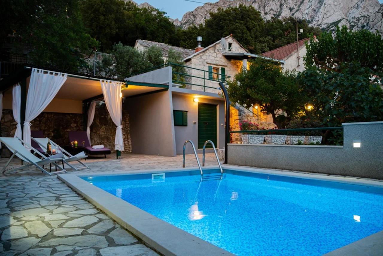 Bast Stone House Nikolina With Heated Poolヴィラ エクステリア 写真