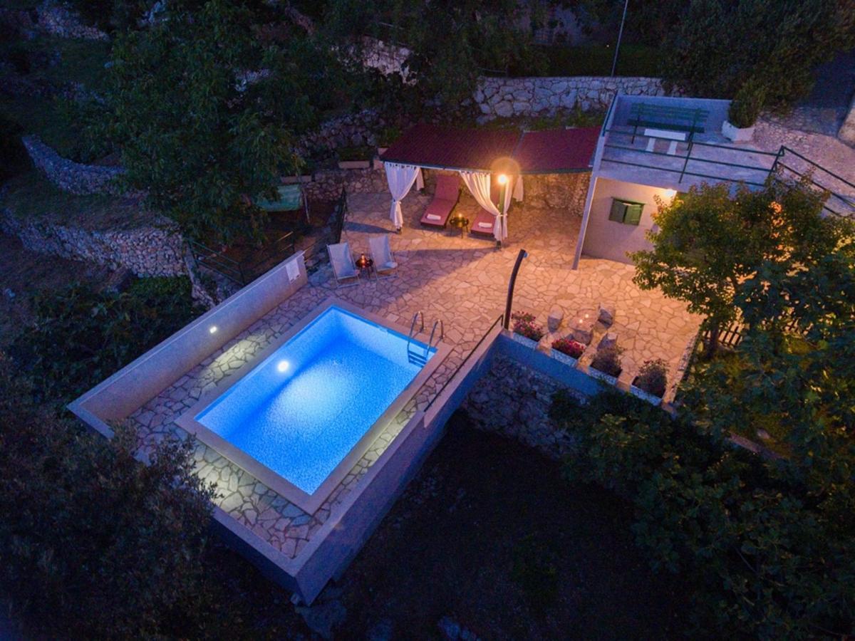 Bast Stone House Nikolina With Heated Poolヴィラ エクステリア 写真